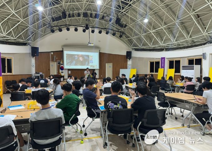 이천교육지원청, 2025 이천시 청소년 연합의회 ‘나비’ 리더십 캠프 운영