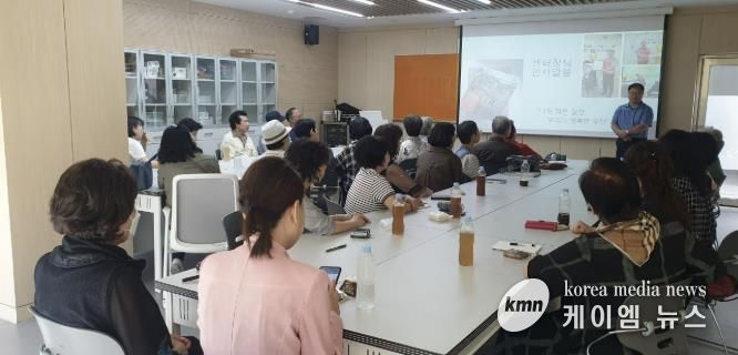 분야별 간담회 유연승 자원봉사센터장 인사
