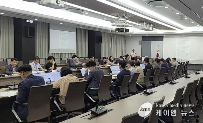 지난 상반기에 진행된 신속집행 회의 모습