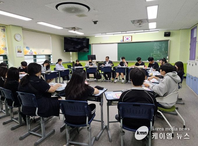 학생 사고력 키우는 독서토론수업 현장 적용