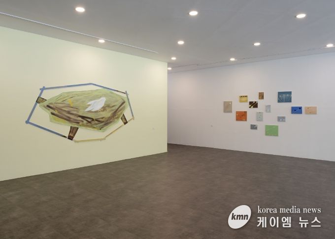 《어제, 오늘, 라이브》 전시 전경