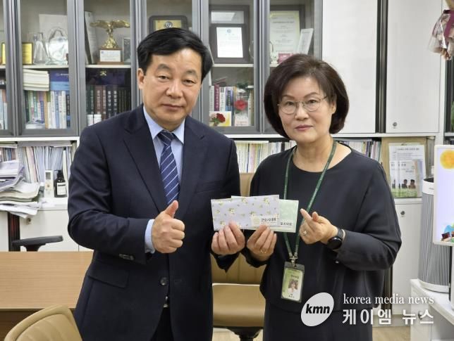 추석을 앞둔 10월 1일, 군포시의회 김귀근 의장은 지역 내 사회복지 생활시설들을 위문 방문했다.