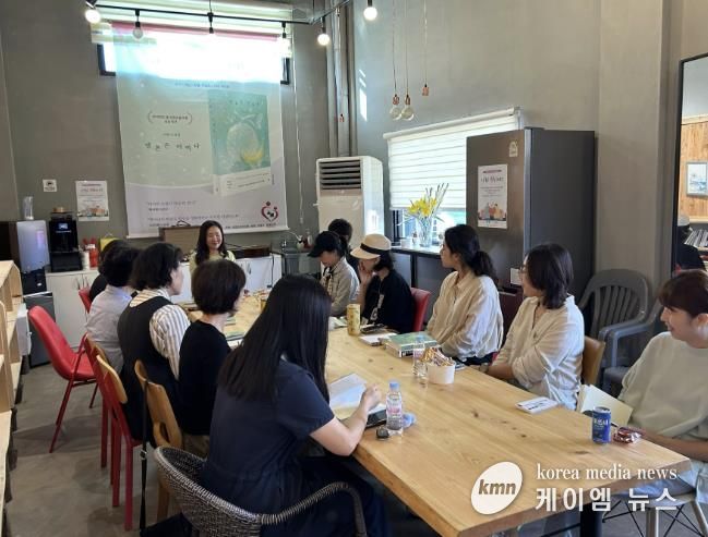 가평 상면주민자치회, 신예 작가와 북콘서트 개최