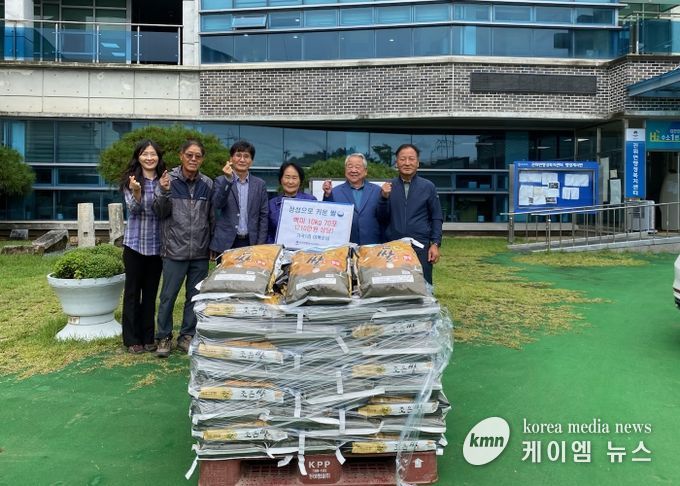 진위면 주민, 직접 재배한 쌀 70포 기부