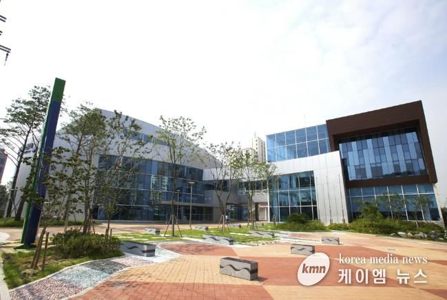 하중동 국민체육센터 전경