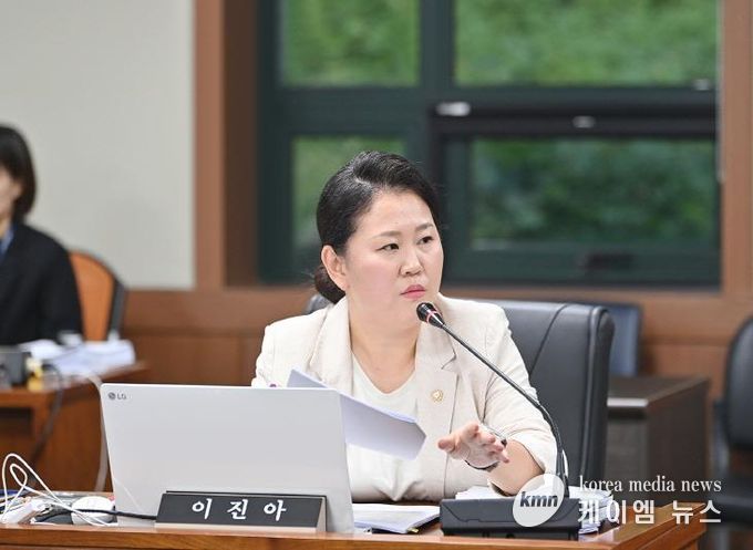 파주시의회 이진아 의원, '파주시 고등학교 졸업자 고용촉진 조례안' 발의