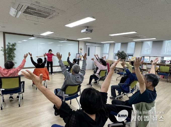 의정부시 치매안심센터, 어르신 맞춤형 쉼터 ‘상상더하기’ 운영 마침표