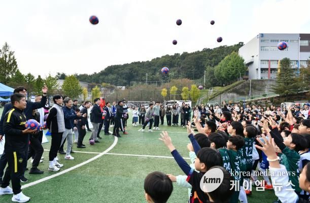 제1회 수원영통구청장배 생활체육 유소년축구 대회 성료