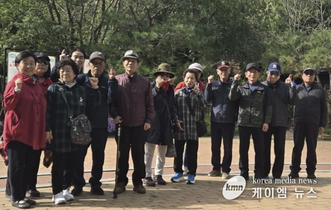 수원시 팔달구 인계동 경로당협의회, 10월 야외 월례회의 개최