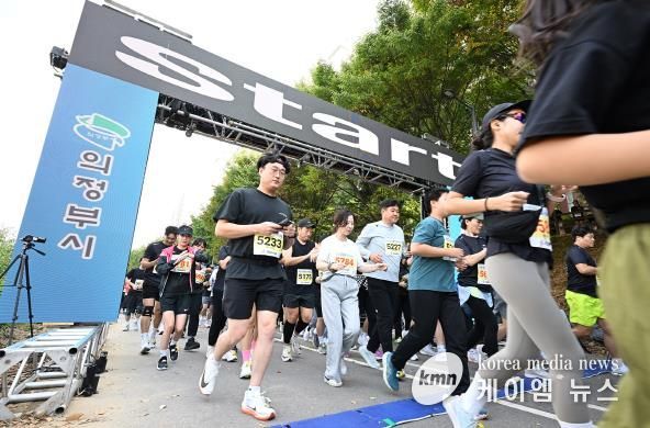 10월 25일 부용천과 중랑천 일원에서 열린 ‘2025 의정부시 하천마라톤 전국대회’ 모습