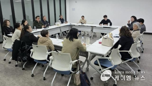 군포시진로교육협력센터, '2025년 직업인특강' 운영평가회 개최