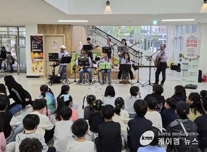 의정부시자원봉사센터, 학교로 찾아가는 '등굣길 음악회' 성료