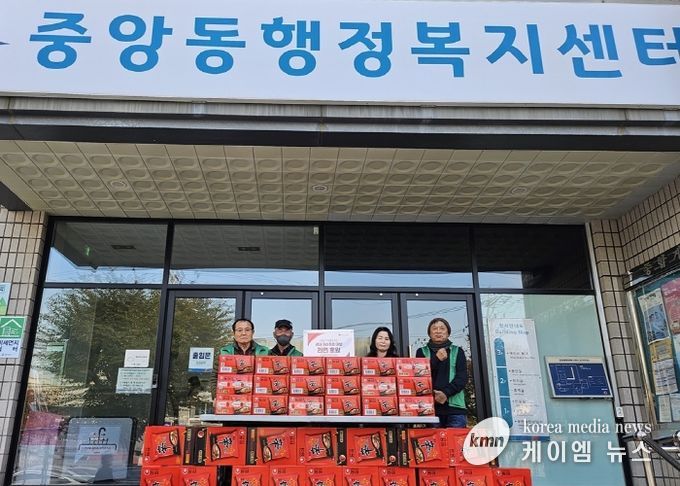 중앙동 새마을지도자, 사랑의 라면 나눔으로 전한 따뜻한 연말