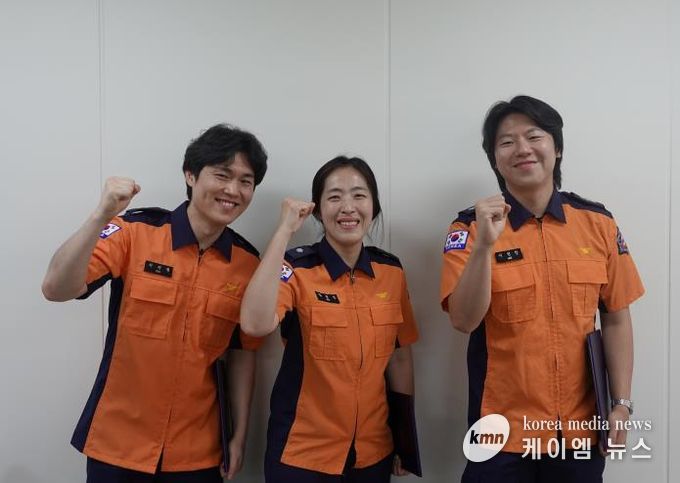 왼쪽부터 당시 출동 구급대원 소방사 서지원, 소방위 김순진, 소방교 이현창