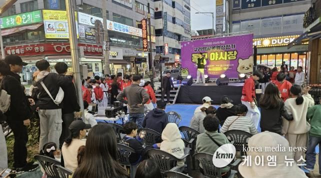 동구·와구리 야시장 현장 사진(좌: 동구야시장, 우:와구리야시장)