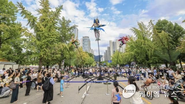 2025년 열린 과천공연예술축제 공연 모습