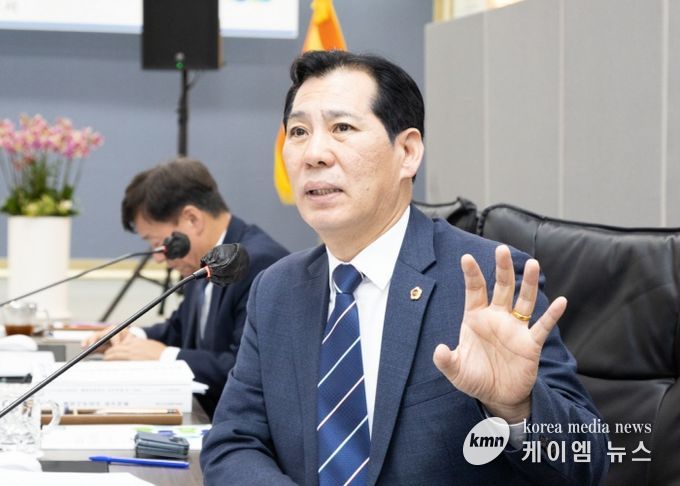 경기도의회 안전행정위원회 이영봉 의원(더불어민주당, 의정부2)