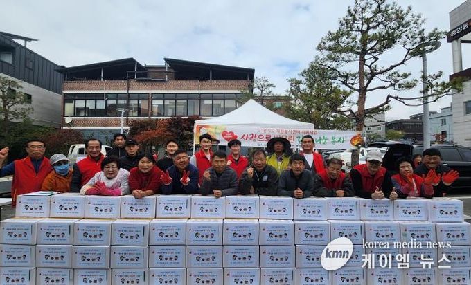 여주시 중앙동 통장협의회, 취약계층에 '김치 나눔' 봉사 펼쳐