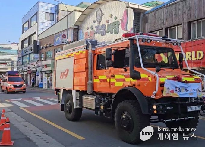 파주소방서 ‘불조심 강조의 달’ 맞아 소방차 퍼레이드 전개