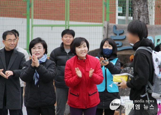 연천군의회, 수능 수험생 격려…“그동안의 노력, 값진 결실로 이어지길”