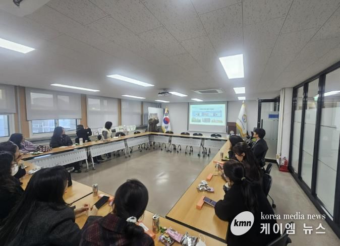 가평교육지원청, 디지털(AI) 활용 책쓰기 프로젝트 운영 연수 개최