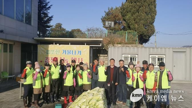 여주시 흥천면주민자치위원회, 따뜻한 겨울나기 김장나눔 행사 펼쳐