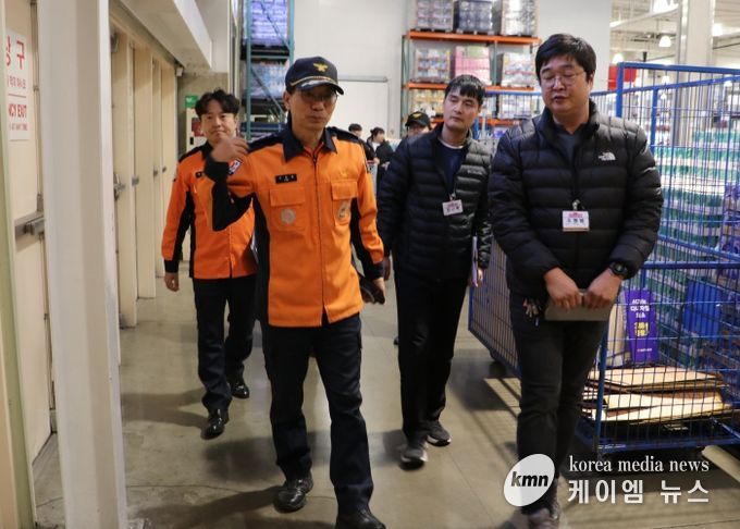 광명소방서, 대형판매시설 집중점검…겨울철 화재안전관리 강화