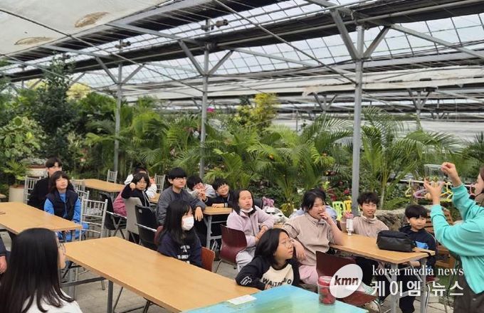 (재)연천군청소년육성재단·연천군드림스타드와 청소년문화의집, 멘토링 학교 가을 문화체험으로 정서적 유대와 자기 성장 도모