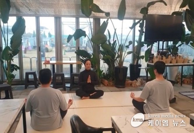 위 사진은 프로그램 소개 사진이며 참여 대상자와 무관함을 알려드립니다.