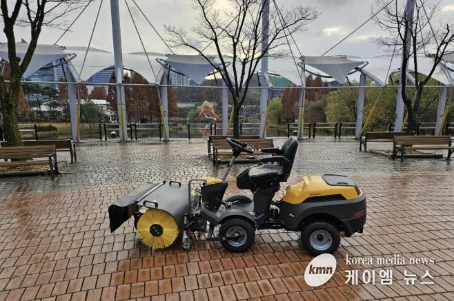 동백호수공원에 배치한 제설차량