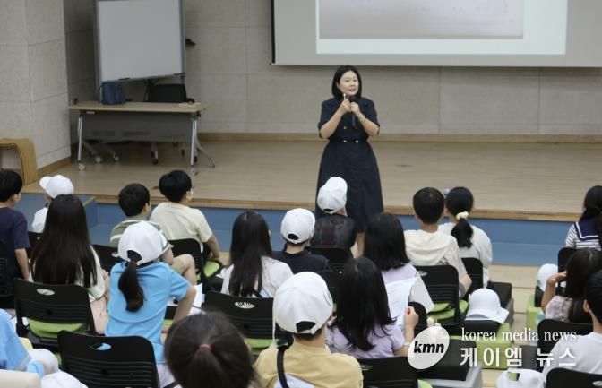 ‘꼬북클럽(GO! BOOKCLUB)’ 김혜정 작가와의 만남