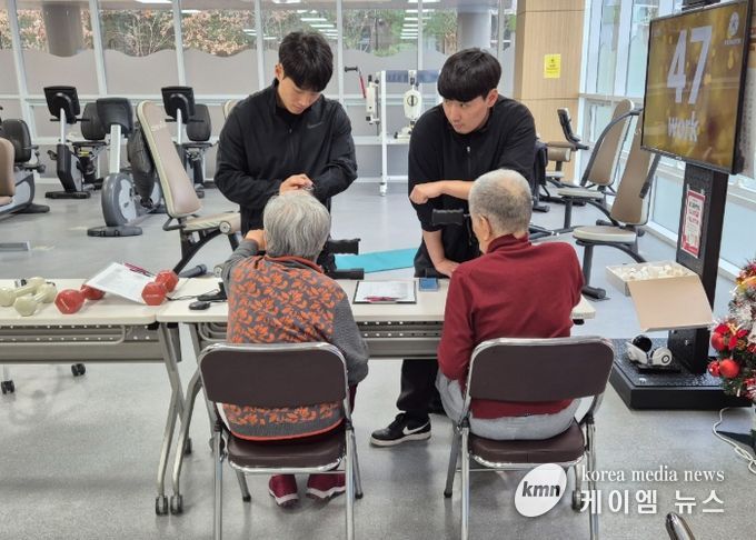 10일 등록 장애인을 대상으로 한 체력 측정 프로그램 ‘내 체력 바로 알기’ 프로그램 참여 모습