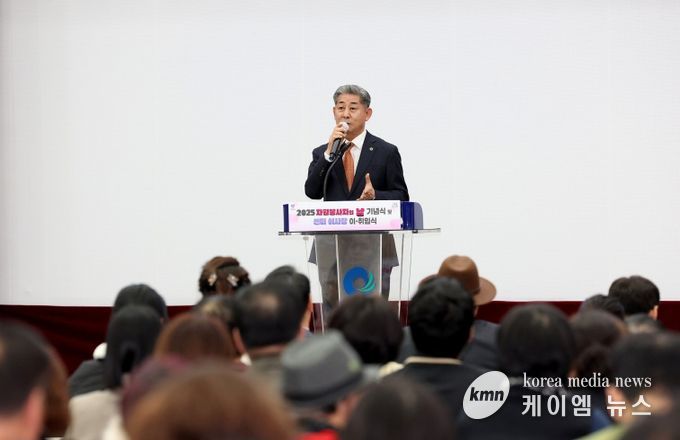 인천시의회 정해권 의장, 자원봉사자의 날 기념식서 봉사자들 격려