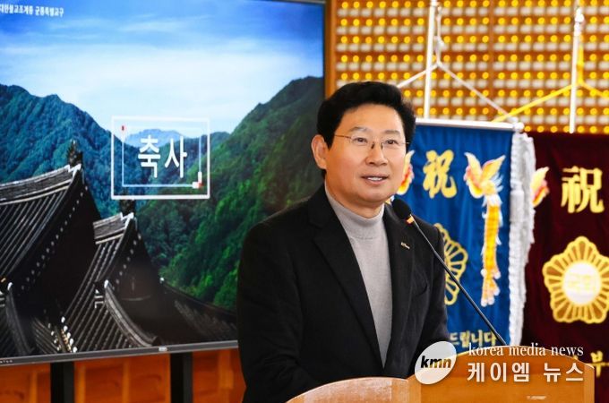 14일 호국선봉사에서 이상일 시장이 축사를 하고 있다