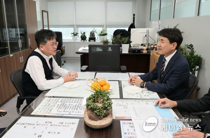 김진태 강원도지사, 기획재정부 방문…국비 10조 시대 개막 감사 인사 전해