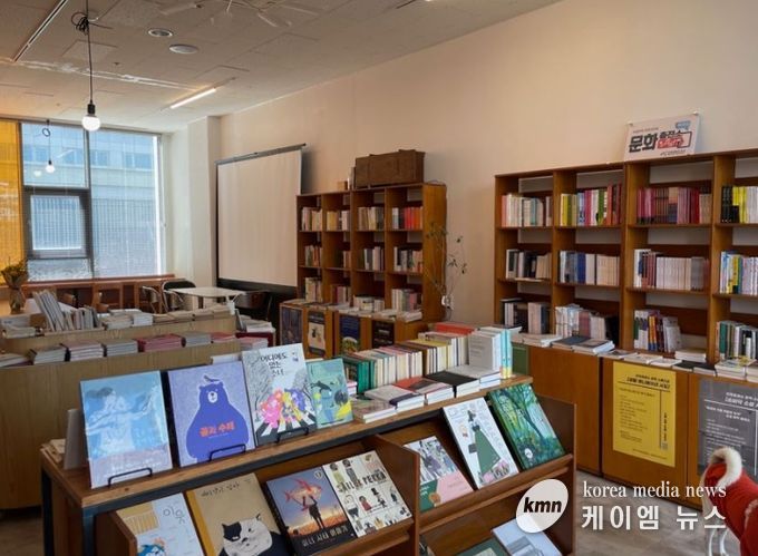 '희망 도서 서점 바로 대출 서비스' 참여서점 확대 운영