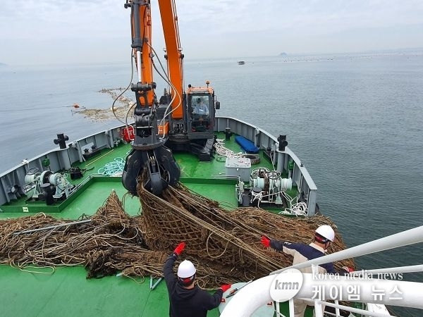 경기도, 올해 해양쓰레기 2062톤 수거. 깨끗한 경기바다 조성 시행계획 수립