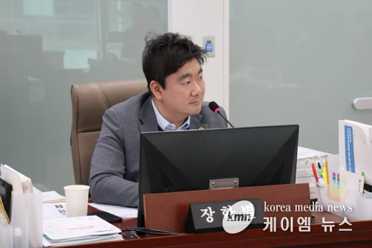 장한별 경기도의원, 무상교복의 실소비자 ‘학교’ 아닌 ‘학생’이 되어야.