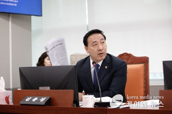 김용성 경기도의원, 도시주택실 업무보고 “광명·시흥3기 신도시 조성사업의 GH지분 참여 확대 속도를 내야”