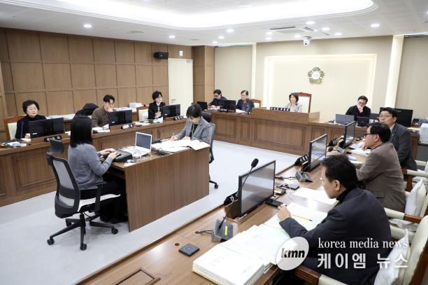 수원특례시의회 기획경제위원회, 2026년 주요업무 추진계획 보고 청취