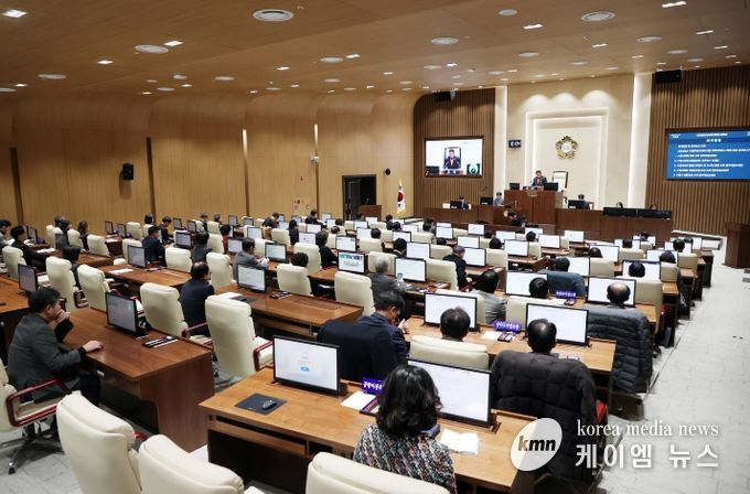 수원특례시의회 제398회 임시회 제2차 본회의 모습
