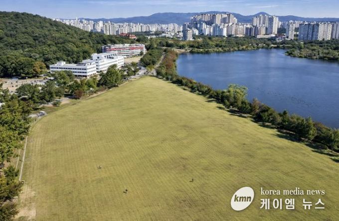 2026년 경기인디뮤직페스티벌 개최지인 서호잔디광장.