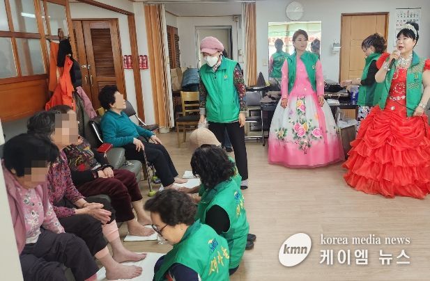 수원시 장안구 송죽동 새마을부녀회, ‘어르신 건강 플러스 데이’ 개최