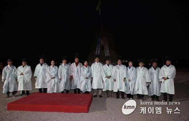 달맞이 축제 참석한 평택시의회와 단체