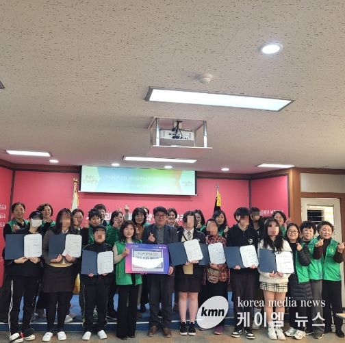 양주시 백석읍 새마을부녀회, 지역 인재 육성 위한 장학금 전달