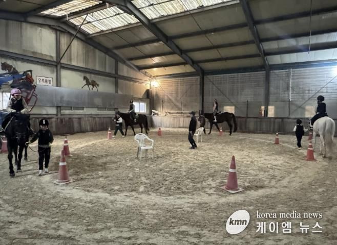 용인특례시가 '학생승마체험' 참가자를 모집한다