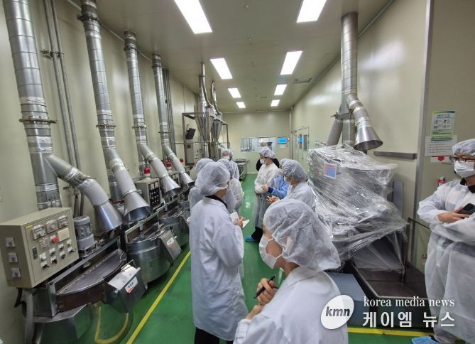 (재)안양군포의왕과천 공동급식지원센터, 가공식품 생산업체 합동 점검 실시