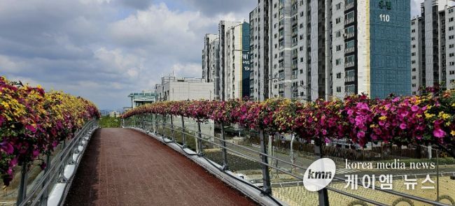 2025년도 수인선 상부육교 꽃길 조성 전경