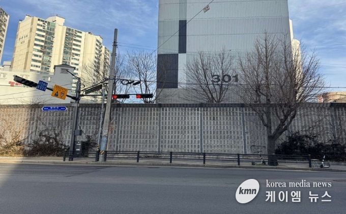 의정부시, 회룡역 삼거리 가로시설물 통합 정비 완료