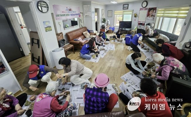 수원시 영통구 매탄4동, 바르게살기운동위원회의 경로당 방문 첫걸음 !!